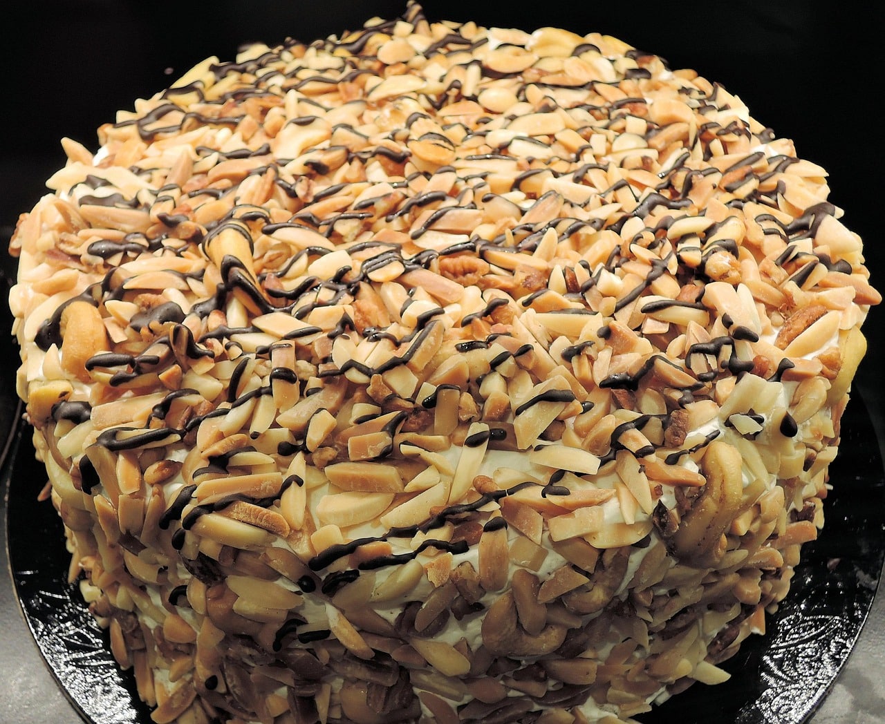 cake layer buttercream dam