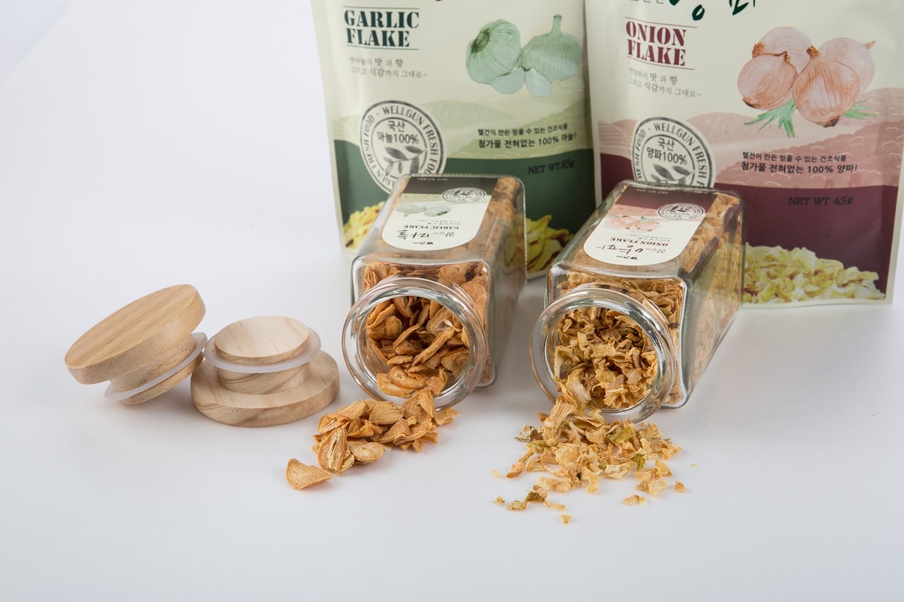 dried onion flakes