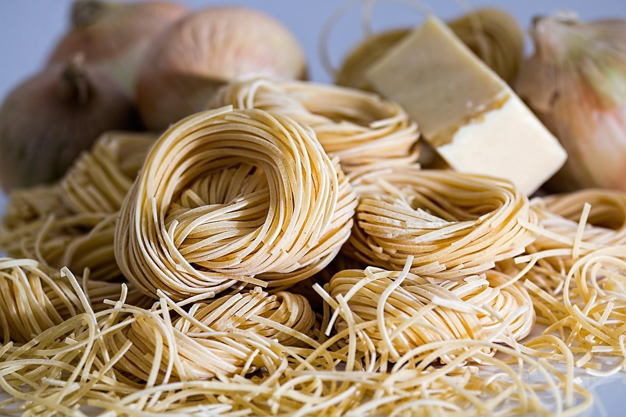 dry spaghetti pasta