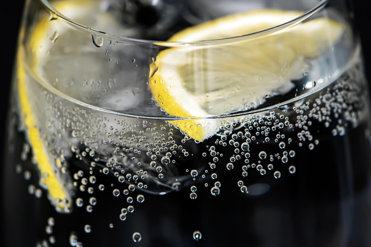 lemon water glass