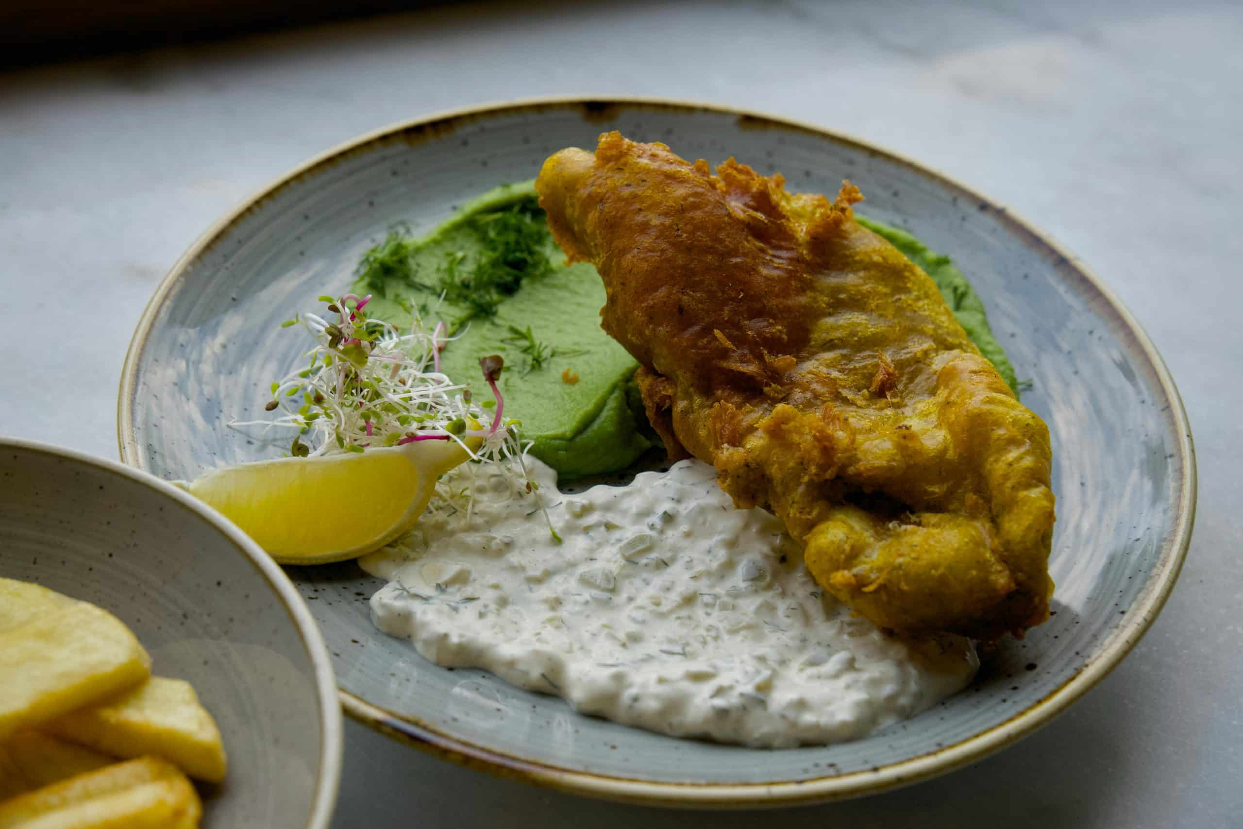 mayo sriracha sauce fried fish