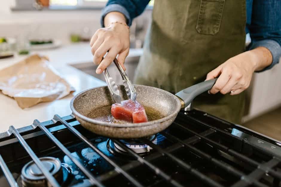 searing meat in pan